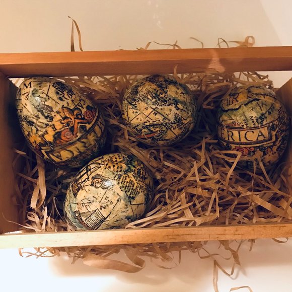 Unique Découpage Eggs - Vintage Maps - Picture 2 of 7